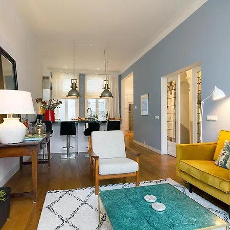 Luxurious Canal Apartment